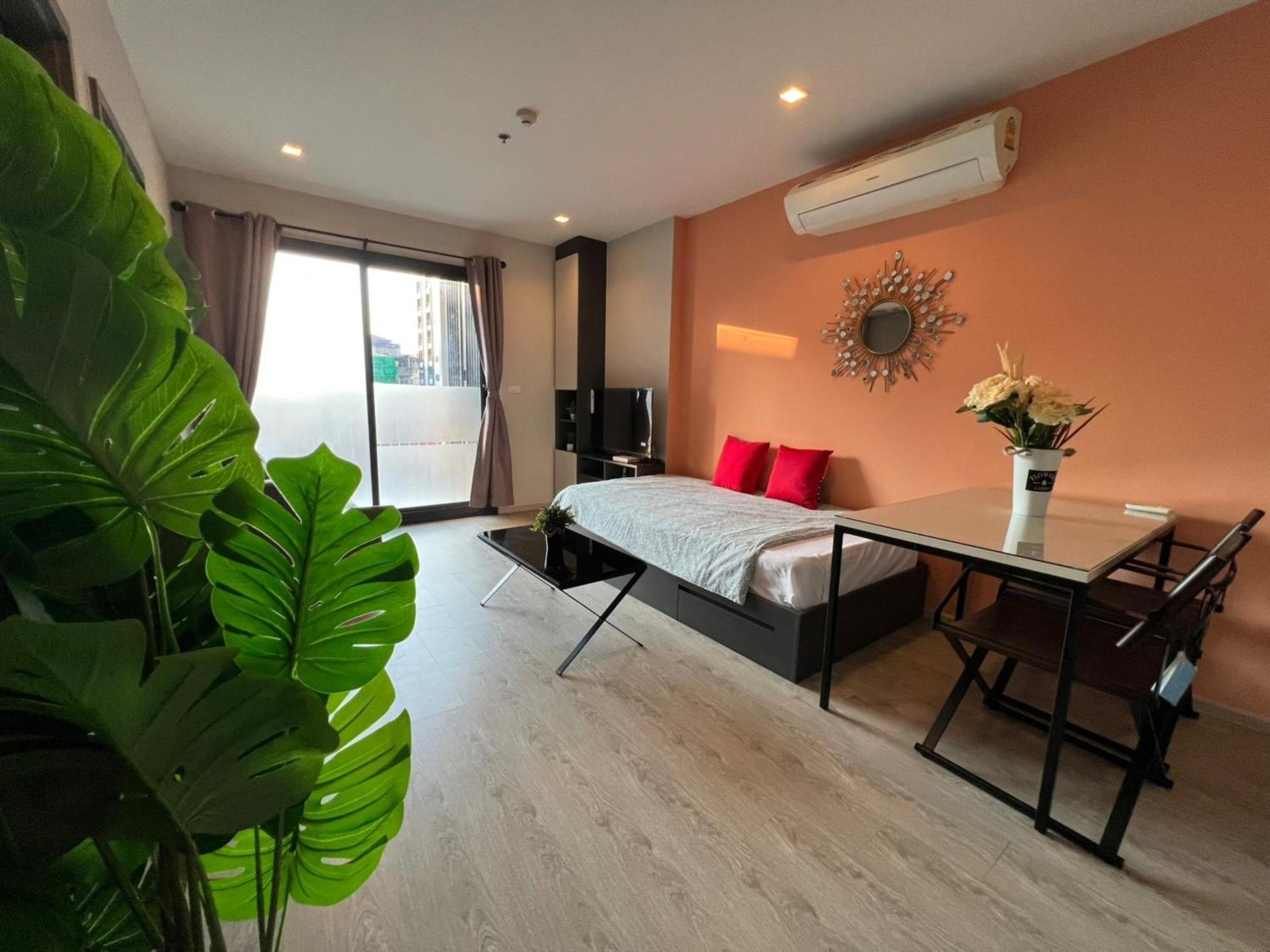 The Base Central Pattaya By Mickey Kültér fotó