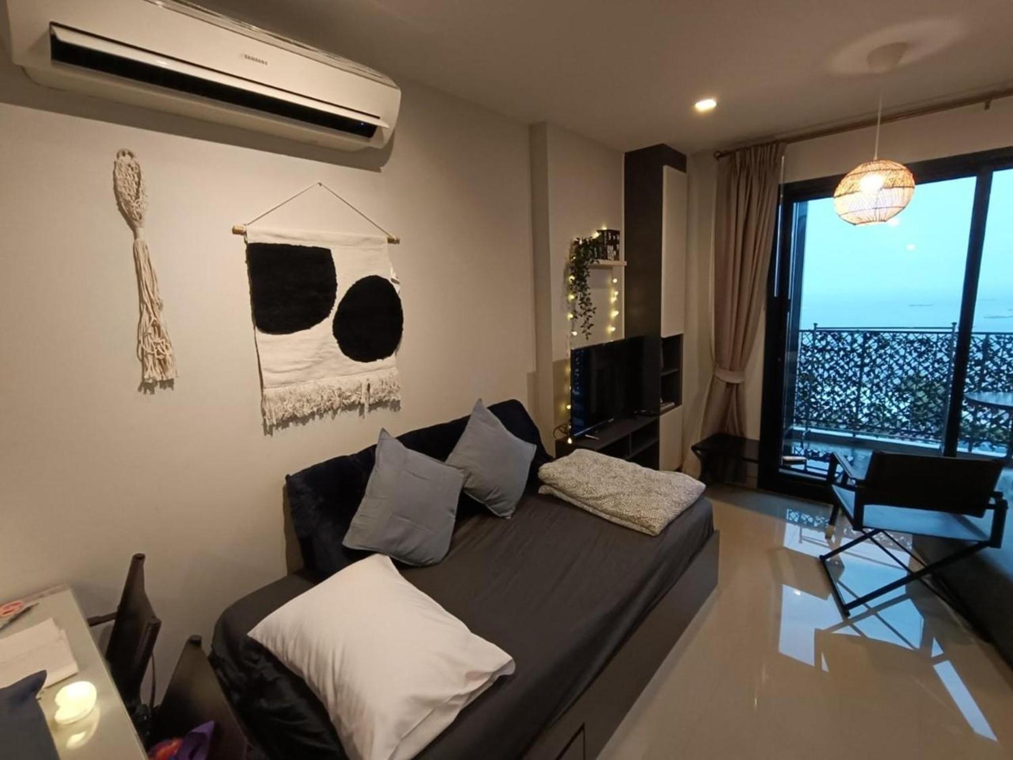 The Base Central Pattaya By Mickey Kültér fotó